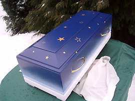 Kindersarg 80 cm blau umbriert mit Sternen